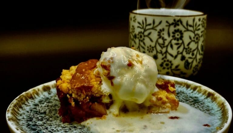 Biscoff apple crumble